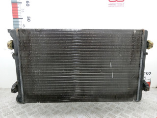 радиатор (основной) Volkswagen Golf 4 поколение 2004, 1.4 л., МКПП, универсал, 1J0121253AD
