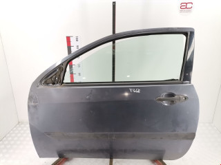 дверь передняя левая Ford Focus 1 поколение [рестайлинг] 2002, 1.4 л., МКПП, хетчбэк 3 дв., 1430144