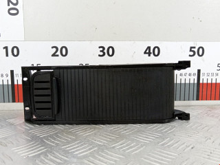 подстаканник Ford Kuga 1 поколение 2009, 2.0 л., МКПП, внедорожник 5 дв.