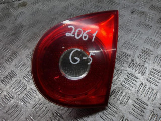 фонарь крышки багажника правый Volkswagen Golf 4 поколение 2004, 1.4 л., МКПП, хетчбэк 5 дв.
