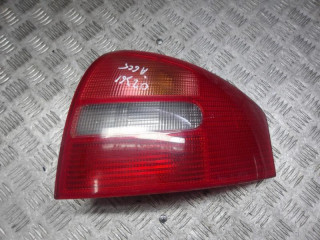 фонарь задний правый Audi A6 4B/C5 1998, 1.8 л., МКПП, седан, 4B5945096