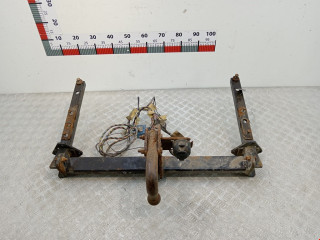 прицепное устройство (фаркоп) Subaru Forester 1 поколение (SF) 1998, 2.0 л., МКПП, универсал