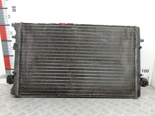 радиатор (основной) Volkswagen Golf 4 поколение 1999, 1.4 л., МКПП, хетчбэк 5 дв., 1J0121253AD