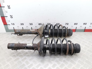стойка амортизатора Volkswagen Golf 4 поколение 2001, 2.0 л., МКПП, хетчбэк 5 дв., 1J0413031T