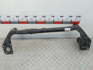 балка под радиатор Audi A4 B5 1998, 1.6 л., МКПП, седан, 8D0199521M