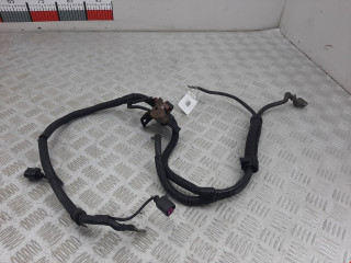 плюсовой провод аккумулятора Volkswagen Polo 4 поколение 2002, 1.9 л., МКПП, хетчбэк 3 дв.