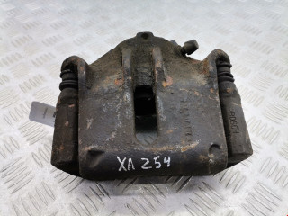 суппорт передний левый Renault Megane 2 поколение 2003, 1.6 л., МКПП, универсал, 7701207685