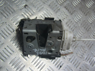замок двери передней правой Audi A4 B5 1996, 1.9 л., АКПП, универсал, 8D1837016A