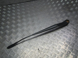 щеткодержатель (поводок стеклоочистителя, дворник) Ford B-max 1 поколение 2012, 1.4 л., МКПП, минивэн, AV1117526AC