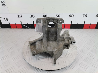 кронштейн компрессора кондиционера Subaru Forester 1 поколение (SF) 1998, 2.0 л., МКПП, внедорожник 5 дв., 73631FA110