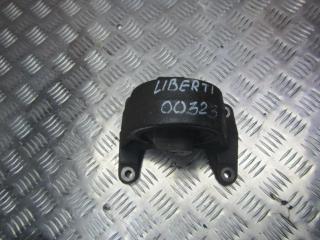 подушка крепления двигателя Jeep Liberty 1 поколение 2004, 2.8 л., АКПП, внедорожник 5 дв., 8627166126