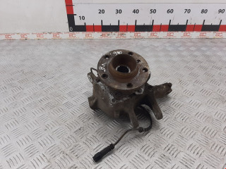 кулак задний левый BMW 5 серия F07/F10/F11 2012, 2.0 л., МКПП, седан, 33326793769