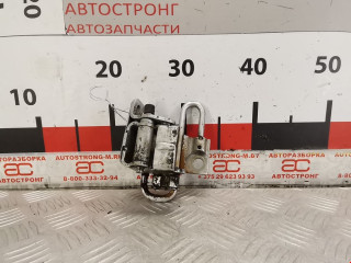 петля двери Audi A4 B6 2004, 2.0 л., МКПП, универсал, 8E0831412E