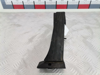 педаль BMW 2006, 2.0 л., МКПП, хетчбэк 5 дв., 35426772646