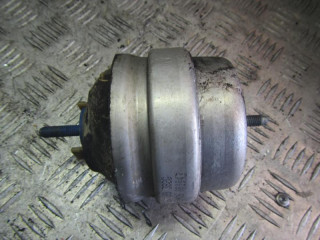 подушка крепления двигателя Audi A4 B6 2006, 8E0199382G