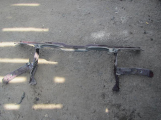 передняя панель крепления облицовки (телевизор) Audi 100 4A/C4 1994, 2.0 л., МКПП, седан