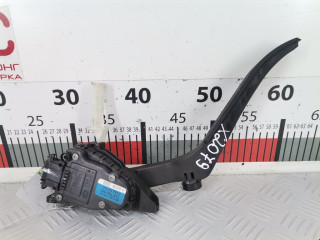 педаль Volkswagen Touareg 1 поколение 2006, 2.5 л., АКПП, внедорожник 5 дв., 7L0723117