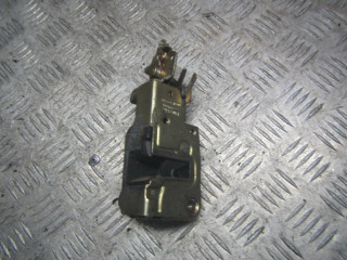 замок двери передней правой Volkswagen Transporter T4 1996, 701837016E