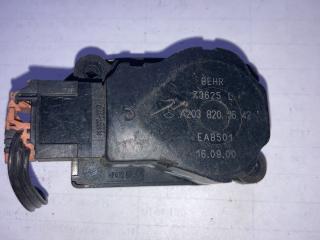 моторчик заслонки печки Mercedes-Benz E-Класс W211/S211 2004, A2038201642