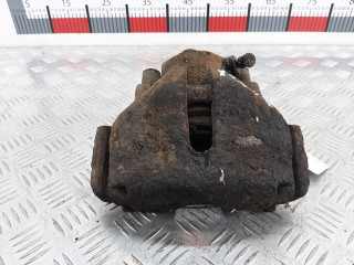 суппорт передний правый Audi A4 B6 2003, 2.0 л., МКПП, универсал, 8E0615124A