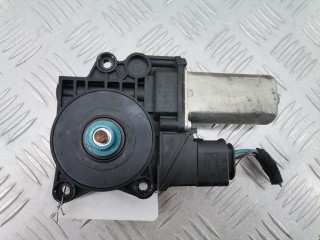 моторчик стеклоподъемника BMW 2011, 2.0 л., МКПП, хетчбэк 5 дв., 51357140589