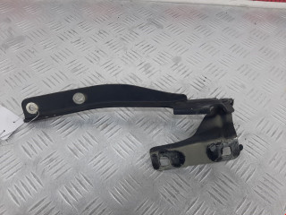 петля капота правая Nissan Note E11 2009, 1.4 л., МКПП, минивэн, 654009U000