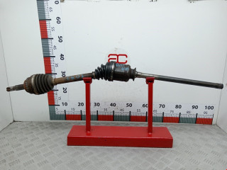 полуось передняя правая (приводной вал, ШРУС) Toyota RAV4 2 поколение (XA20) 2003, 2.0 л., МКПП, внедорожник 3 дв.