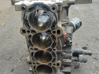 блок цилиндров Ford Focus 1 поколение [рестайлинг] 2004, 1.6 л., SHDB