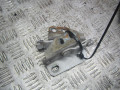петля капота Mercedes-Benz Sprinter 1 поколение (W901-905) [рестайлинг] 2002, 2.2 л., МКПП, микроавтобус - фото №5