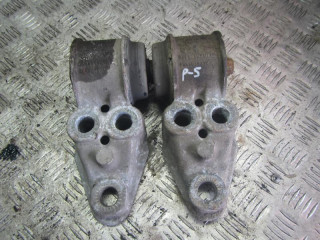 cайлентблок Volkswagen Passat B5 1998, 4B0501521E
