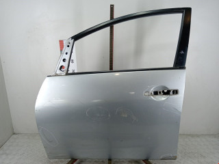 дверь передняя левая Mitsubishi Grandis 1 поколение 2004, 2.4 л., МКПП, минивэн, 5700A035