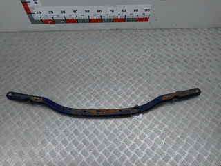 рамка капота Nissan X-Trail T30 2003, 2.5 л., МКПП, внедорожник 5 дв.