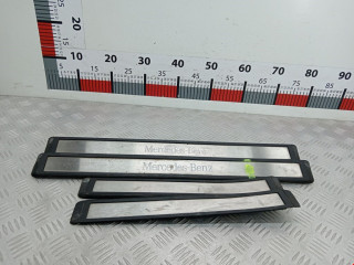 накладка на порог Mercedes-Benz E-Класс W211/S211 2004, 2.2 л., МКПП, седан, A2116801335