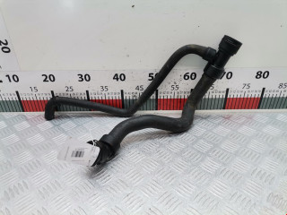 патрубок радиатора Volkswagen Passat B5 1998, 1.6 л., МКПП, универсал, 8D0121055J