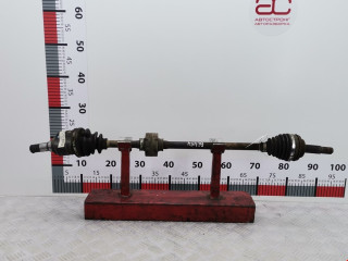 полуось передняя правая (приводной вал, ШРУС) Toyota Yaris P1 2002, 1.3 л., АКПП, хетчбэк 3 дв.