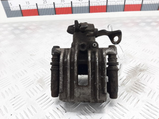 суппорт задний правый Volkswagen Passat B5 2001, 2.3 л., МКПП, универсал, 8E0615424
