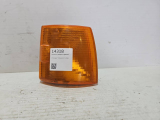 поворотник правый Volkswagen Transporter T4 1995, 701953050