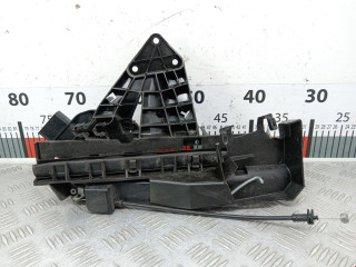 замок двери передней левой Ford Focus 2 поколение 2005, 1.6 л., МКПП, универсал, 4896707