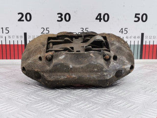 суппорт передний правый Toyota Hilux 7 поколение 2007, 3.0 л., МКПП, пикап, 477300K071