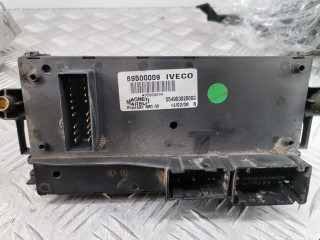 блок предохранителей IVECO Daily 4 поколение 2009, 2.3 л., МКПП, микроавтобус, 69500009