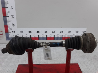полуось передняя левая (приводной вал, ШРУС) Volkswagen Passat B6 2008, 2.0 л., МКПП, седан, 3C0407271AJ