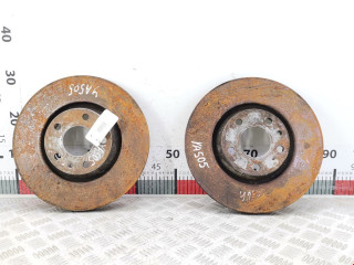 диск тормозной передний Audi A6 4B/C5 1999, 2.4 л., МКПП, универсал, 8E0615301R