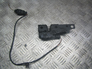 замок капота Audi A3 8P 2005, 1.6 л., МКПП, хетчбэк 5 дв., 8P0823509C