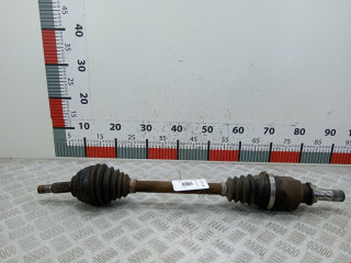 полуось передняя левая (приводной вал, ШРУС) Renault Megane 2 поколение 2005, 1.6 л., МКПП, кабриолет, 8200690053