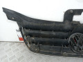 решетка радиатора Volkswagen Touran 1 поколение 2004, 2.0 л., МКПП, минивэн, 1T0853651A - фото №3