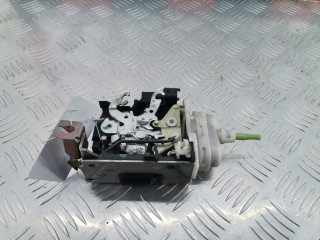 замок двери передней правой Audi A8 D2/4D 1998, 2.5 л., МКПП, седан, 8D1837016F