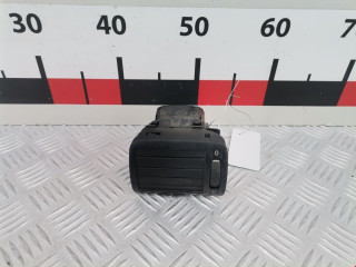 дефлектор обдува салона Volkswagen Passat B5 [рестайлинг] 2003, 1.9 л., АКПП, универсал, 3B0819703D2AQ