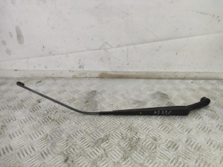 щеткодержатель (поводок стеклоочистителя, дворник) Mazda 2 1 поколение 2005, 1.4 л., бензин, МКПП