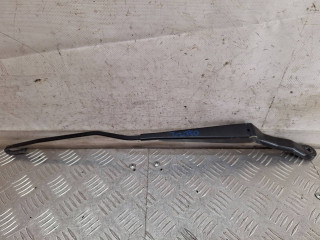 щеткодержатель (поводок стеклоочистителя, дворник) Peugeot 206 1 поколение 2002, 2.0 л., бензин, МКПП, кабриолет