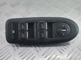 блок управления стеклоподъемниками Ford Kuga 1 поколение 2009, 2.0 л., МКПП, внедорожник 5 дв., 1547152